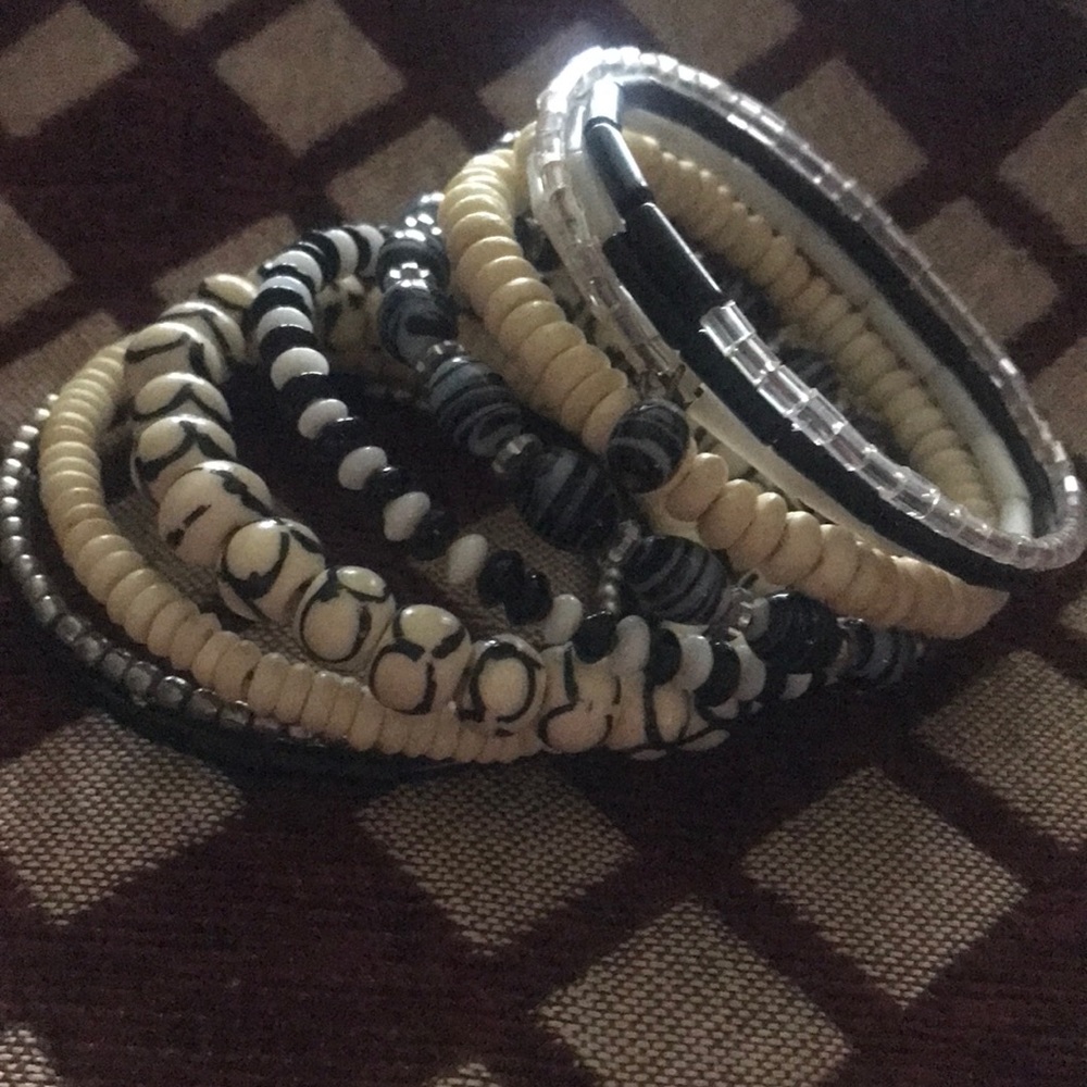 Coil Braclet